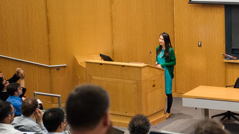 Yin Shenqin, Fudan University, presenting Fudan's Dataverse and their work internalizing Dataverse.